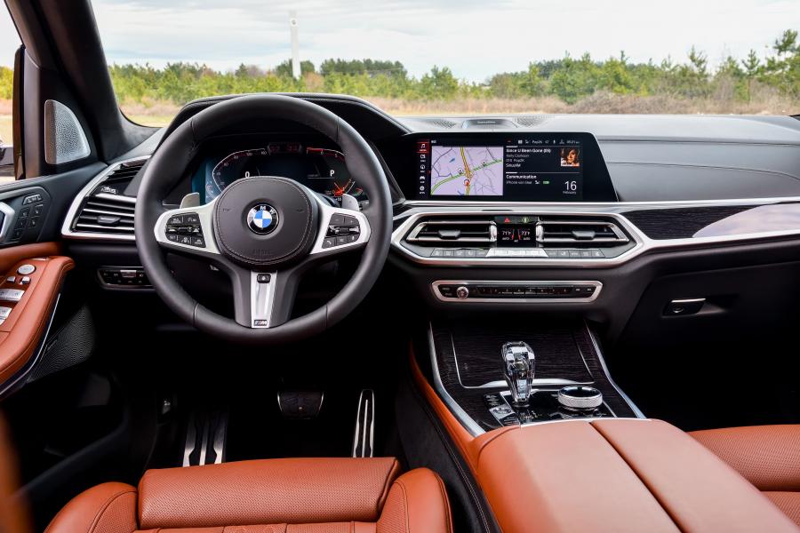 Торпедо BMW X7 xDrive50i M Sport (G07) 2019 года  (NA) (фото 100 из 108)